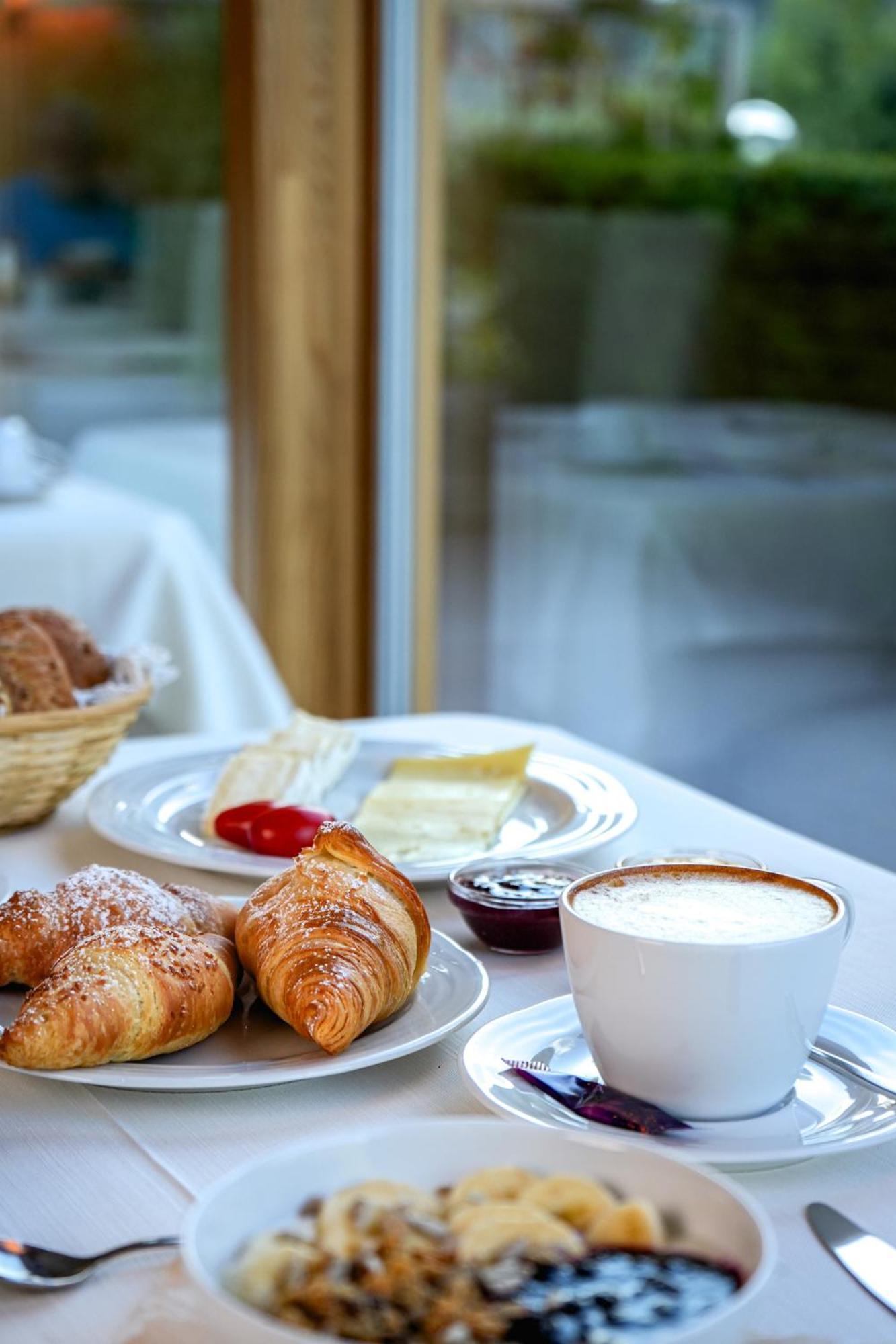 B&B Hotel Mirabel Ορτιζέι Εξωτερικό φωτογραφία