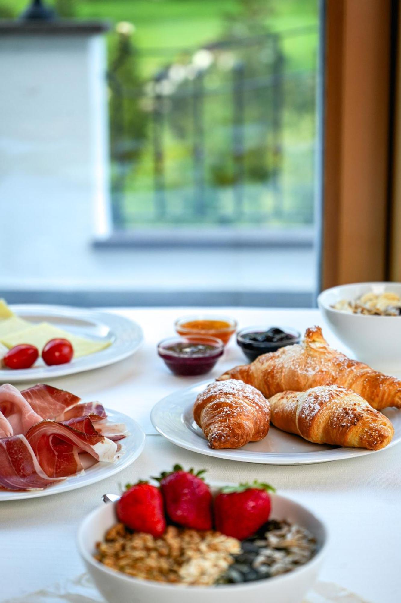 B&B Hotel Mirabel Ορτιζέι Εξωτερικό φωτογραφία