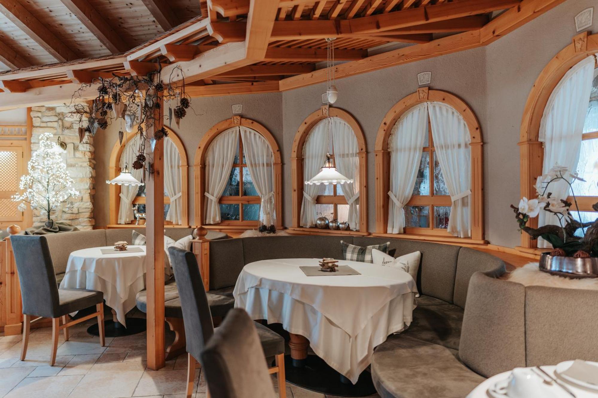 B&B Hotel Mirabel Ορτιζέι Εξωτερικό φωτογραφία
