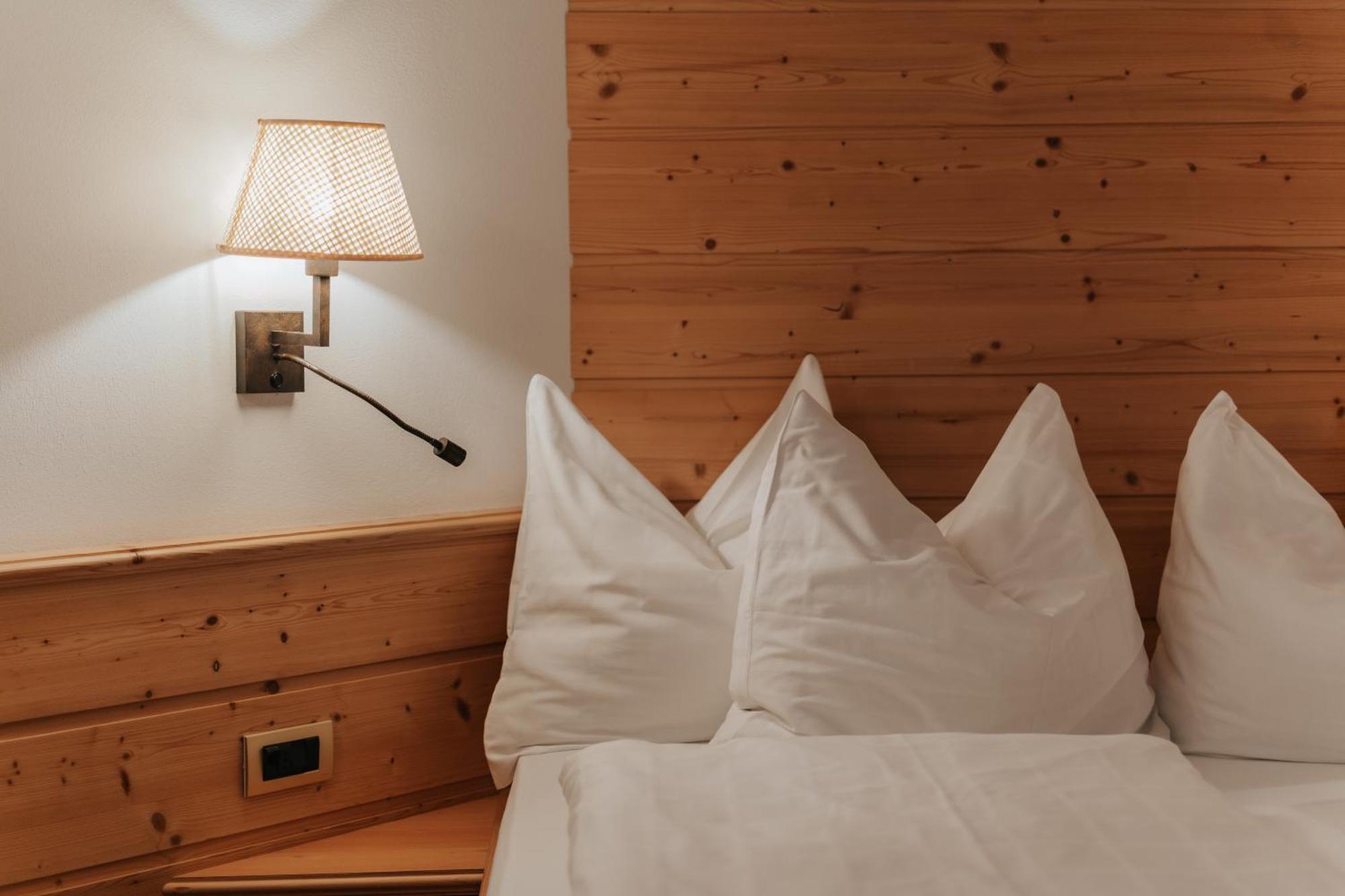B&B Hotel Mirabel Ορτιζέι Δωμάτιο φωτογραφία